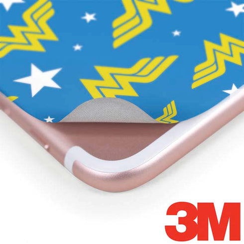 DC Comics Wonder Woman Logo Pattern iPhone 8 Plus Skin